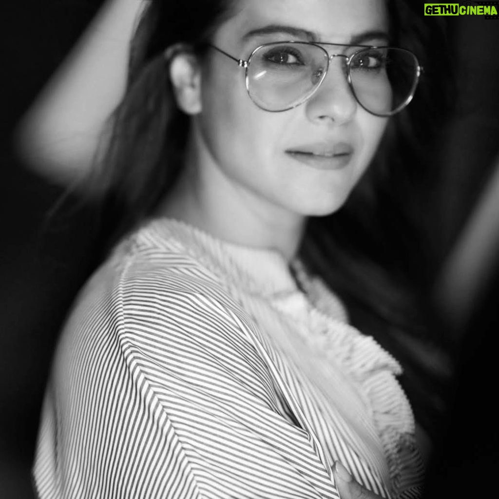 Kajol Instagram - Color is everything, black and white is more.🖤 — Dominic Rouse #blackandwhite