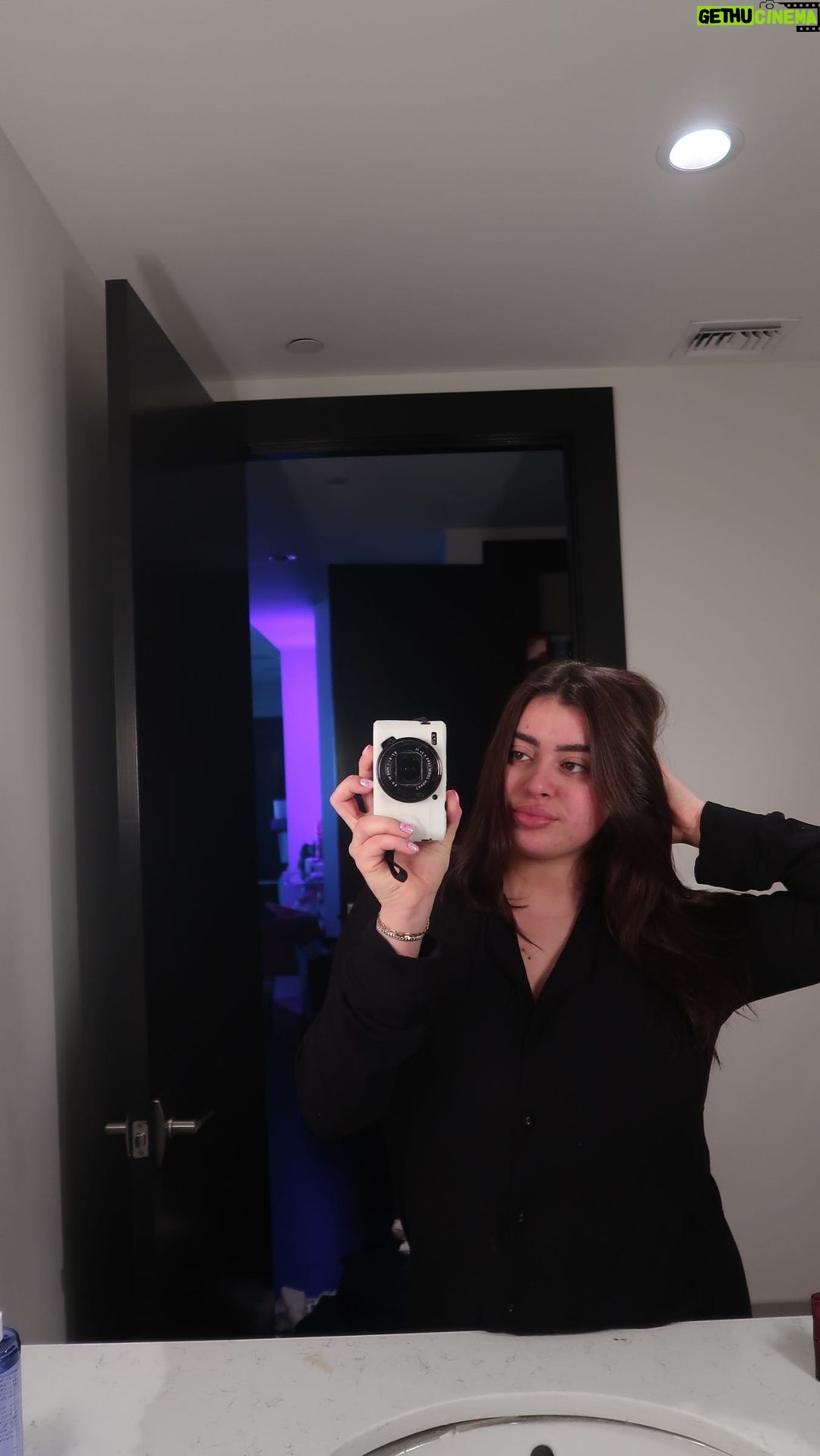 Kalani Hilliker Instagram - Feeling so blessed to have gotten this surgery! Thank you @shapiroplasticsurgery for making me feel so safe! Excited to see the results πππ«ΆπΌ#shapiropartner Shapiro Aesthetic Plastic Surgery