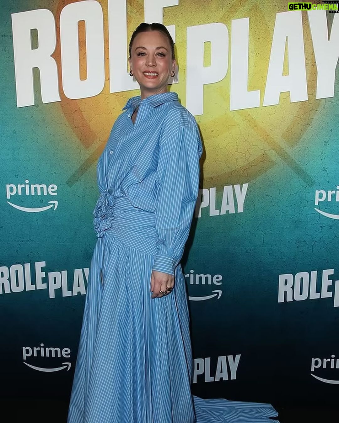Kaley Cuoco Instagram - #RolePlay premier ‼️ @amazonprime playing now 💥 wearing @carolinaherrera 💙 @pomellato @rodofirenze thank you glam! @jamiemakeup @hairbymarilee @bradgoreski @nicksegodi @lubastailoring 💘