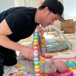 Kaley Cuoco Instagram - 💙Happy (first) Father’s Day to Tildy’s favorite person! @tommypelphrey watching you become a dad has been the joy of my life! No one loves you more than that little lady (besides me 😉) we 💙you forever and appreciate all you do for our family! And to my dad ! The greatest pops and gramps on earth! Matilda is one lucky widdle chunk!