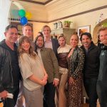 Kaley Cuoco Instagram - 🩸 And that’s a wrap on #basedonatruestory season 1! Coming very very soon to @peacock ! Thank you to an unbelievable cast, crew, producing team and all involved to make this crazy (kinda true) sometimes extremely funny , insane show! Get ready, 🔪 hope you love it 🩸 ok time to have a baby now lol 😆