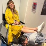 Kaley Cuoco Instagram - 🩸 And that’s a wrap on #basedonatruestory season 1! Coming very very soon to @peacock ! Thank you to an unbelievable cast, crew, producing team and all involved to make this crazy (kinda true) sometimes extremely funny , insane show! Get ready, 🔪 hope you love it 🩸 ok time to have a baby now lol 😆