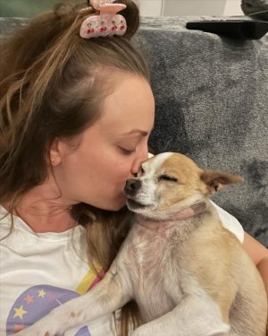 Kaley Cuoco Instagram - 🥹There are no words to describe our dearest little Kingy. He was the first dog @tommypelphrey and I rescued together and honestly the most special.
I saw him online shaking in a shelter in Atlanta while I was away in Germany , and asked the shelter to hold him because we just had to have him. A month later we were in Atlanta for Tom’s work, and we spent an entire day driving hours to go pick up King. It was ♥️ ! We did not have him nearly long enough. What started as a 6 pound , skinny , wouldn’t drink water , fur less, scared dog, turned into a chubby , hilarious , side plopping, eye kissing part of our family. The hardest part about adopting seniors with medical issues, is we truly don’t know how long we have. All I know is Kingy gave us the most joy over the last year in a half and we could not love him more. 🌈 to everyone that helped with Kingy’s journey along the way, thank you. I urge you to rescue your next best friend ❤️‍🩹 He has left his paw print on our family’s hearts forever 🐾