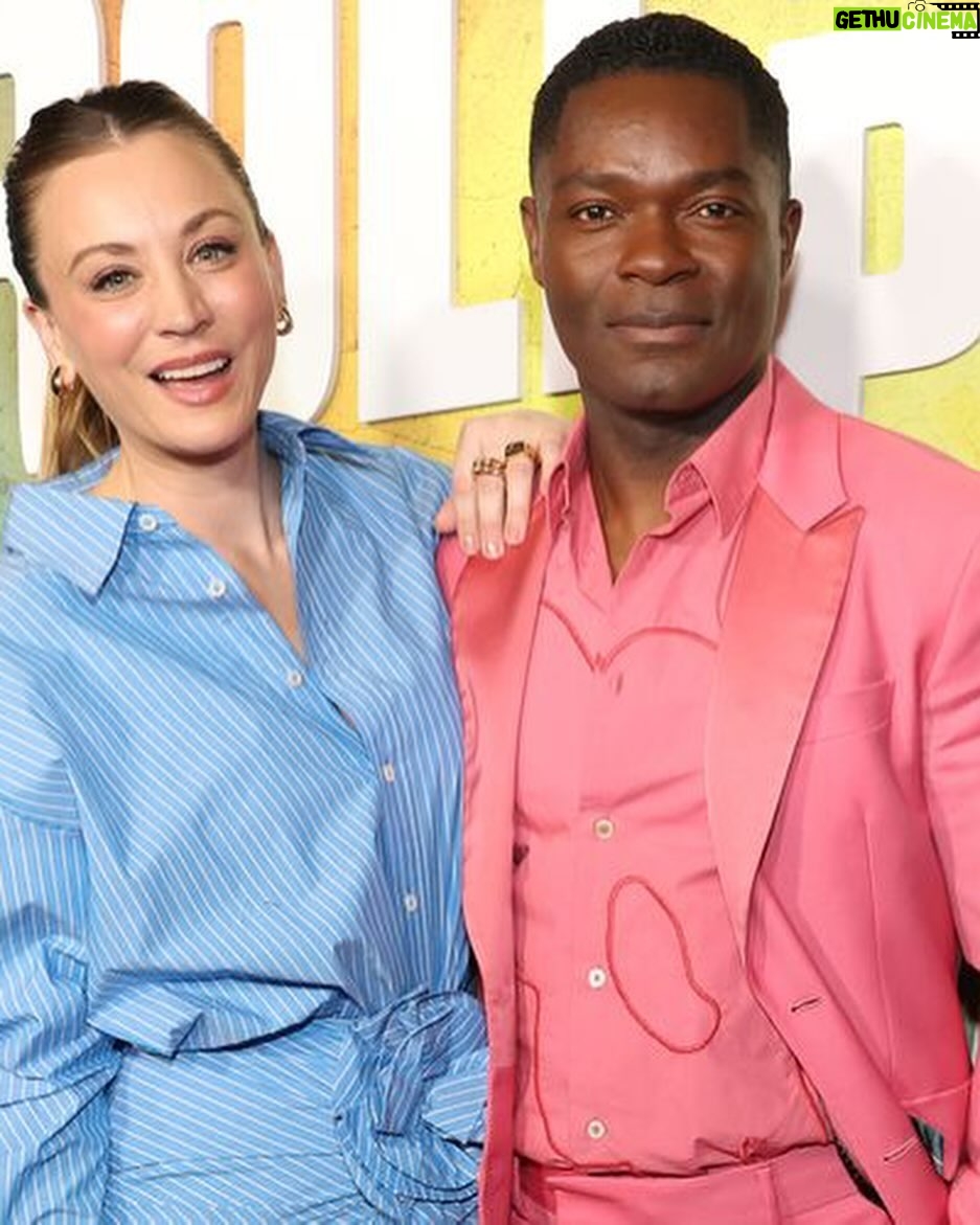 Kaley Cuoco Instagram - #RolePlay premier ‼️ @amazonprime playing now 💥 wearing @carolinaherrera 💙 @pomellato @rodofirenze thank you glam! @jamiemakeup @hairbymarilee @bradgoreski @nicksegodi @lubastailoring 💘