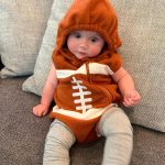 Kaley Cuoco Instagram - 🎃 Halloween first timers🎃1) Tildy the old lady 2) Who ya gonna call? Ghostbusters! 3) winner winner 🐔 dinner! 4) the cutest 🐝 5) our own personal 🏈