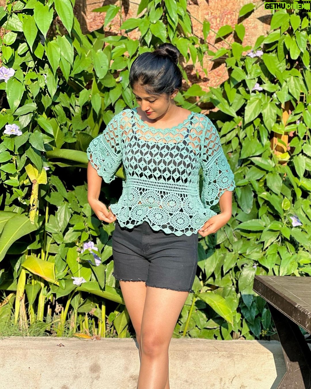 Kalyani Anil - 138.2K Likes - The summer I turned pretty…..🌸🍂
I welcome all the upadeshi Chettans and Chechi’s 🙏🏻
📸 @_.swathy_saji._ ♥️
