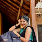 Kalyani Anil Instagram - கண்மணி அன்போடு காதலன் …✨🌚 Saree @ar_handlooms_kuthampully 📸 @_.vichuuuu_ 🫶🏻 #ethinicday #college Mar Ivanios College