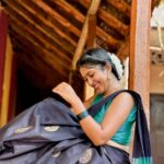 Kalyani Anil Instagram - கண்மணி அன்போடு காதலன் …✨🌚 Saree @ar_handlooms_kuthampully 📸 @_.vichuuuu_ 🫶🏻 #ethinicday #college Mar Ivanios College