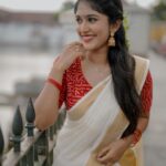Kalyani Anil Instagram - മഹാശിവരാത്രി ആശംസകൾ✨🤍 Ready made blouse from @chinkaari_collections 📸 @maheshms__ Edits @alchemybyarun