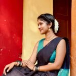Kalyani Anil Instagram – கண்மணி அன்போடு காதலன் …✨🌚

Saree @ar_handlooms_kuthampully 

📸 @_.vichuuuu_ 🫶🏻

#ethinicday #college Mar Ivanios College