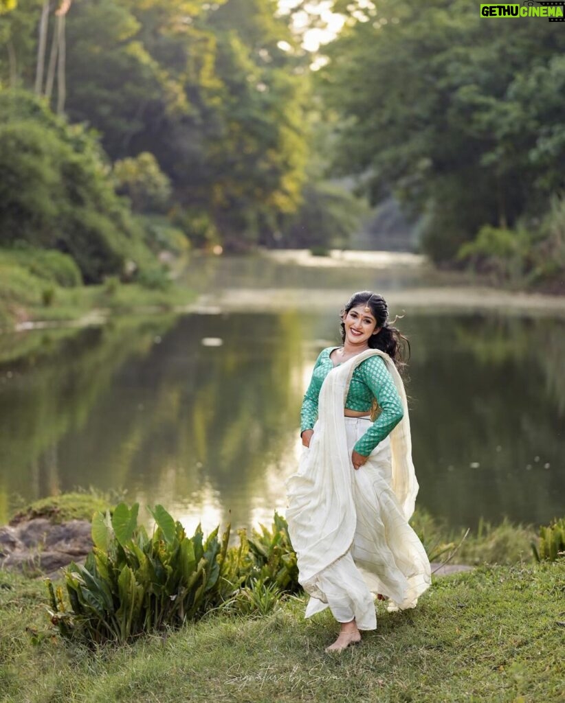Kalyani Anil Instagram - ✨ 💄 @brides_of_deepthi 👗 @pranatistyles 📸 @signaturebysiva Trivandrum, India
