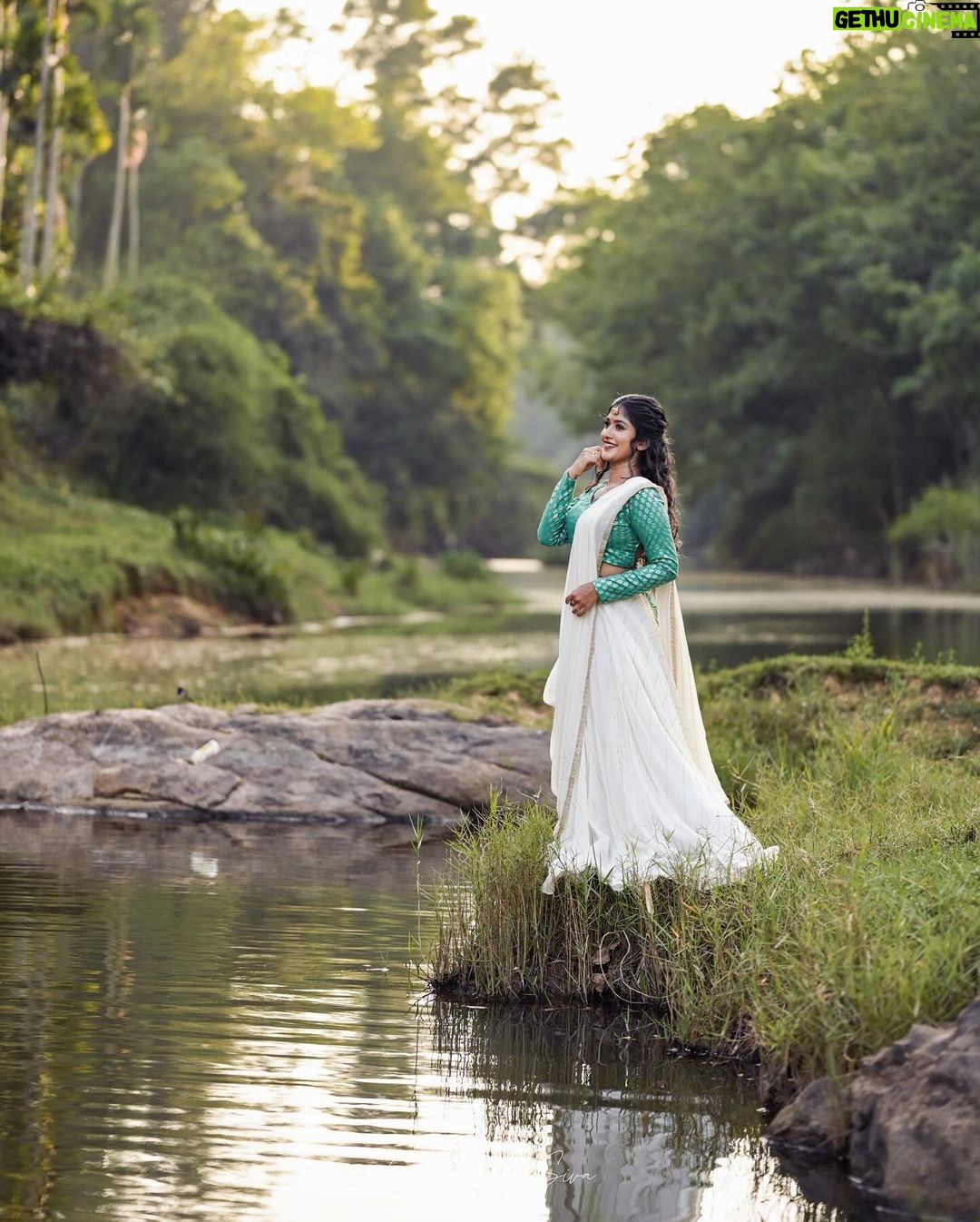Kalyani Anil Instagram - ✨ 💄 @brides_of_deepthi 👗 @pranatistyles 📸 @signaturebysiva Trivandrum, India