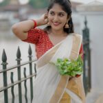 Kalyani Anil Instagram - മഹാശിവരാത്രി ആശംസകൾ✨🤍 Ready made blouse from @chinkaari_collections 📸 @maheshms__ Edits @alchemybyarun