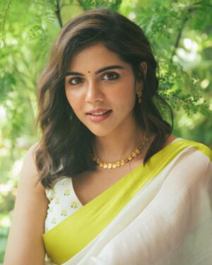 Kalyani Priyadarshan Instagram - Thiruvonam 2023 🥰🌼
#happyonam