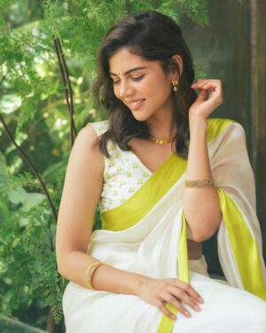 Kalyani Priyadarshan Instagram - Thiruvonam 2023 🥰🌼
#happyonam