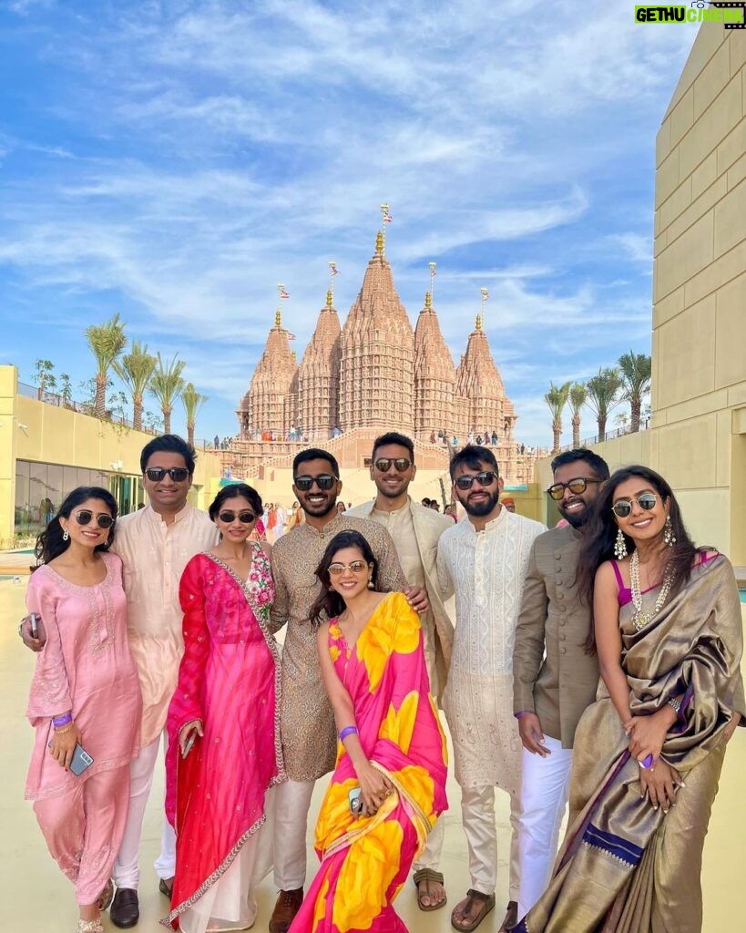 Kalyani Priyadarshan Instagram - Fragments of an unforgettable week that I kinda wish never ended 🙃🥰♥… @harshwedskanchan #belikewater (PS : you know it was a great wedding when you have little to no usable photos with the actual bride and groom) Abu Dhabi, United Arab Emirates