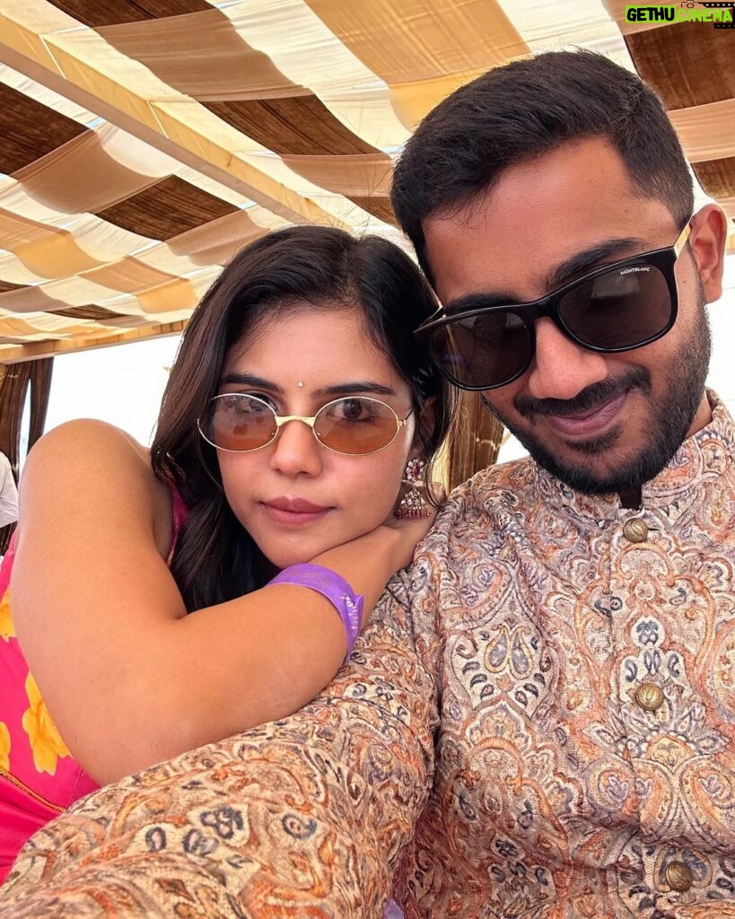 Kalyani Priyadarshan Instagram - Fragments of an unforgettable week that I kinda wish never ended 🙃🥰♥️… @harshwedskanchan #belikewater (PS : you know it was a great wedding when you have little to no usable photos with the actual bride and groom) Abu Dhabi, United Arab Emirates