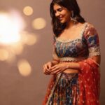 Kalyani Priyadarshan Instagram - Hope everyone’s been having a great Diwali season filled with love, family and friends 🪔 Here’s me wearing my favorite diwali gift this year - an outfit that my suuuper talented didi personally made for me from her collection at @aadyas.boutique . Love you @sandeepaa.arora didi 🤗♥️