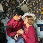 Kamal Adli Instagram - Selamat hari raya dari kami. Tahun yg berat. Alhamdulillah masih bernafas. Masih trauma. Masih boleh menatap mu. Menatap seluruh keluarga. Masih boleh terus bersyukur. Masih boleh tgk wajahmu melayan lawak bodohku. Mohon ampun dan maaf dr semua. Salam ku lebih indah dr biasa. Selamat hari raya aidilfitri maaf zahir batin ❤️