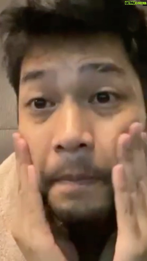 Kamal Adli Instagram - Memang ajaib betul kamal pakai @larverkrasivyy skincare ni, tiap kali pakai muka rasa moist and bersih sangat 🥰 Patut lah product ni dah 3 tahun VIRAL sebab 1-2 minggu perubahan ketara, kalau ada masalah HQ akan guide siap bg sabun muka KHAS for FREE je. Patut lah ramai artis, instafamous dan youtuber pakai @larverkrasivyy ni. Baik order sekarang sbb dorang tengah buat SALE MURAH 🤩♥️ Cepat whatsapp 0129799102 sekarang & guna code “KAMAL” untuk dapat freegift🥳