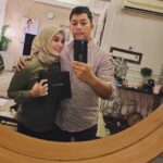 Kamal Adli Instagram - Phone #honormagicv2 ni memang superb!! Paling nipis and ringan!! Camera lawo naw!! Kalau nk layan movie nak main game memang puas hati!! @honormalaysia