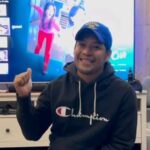 Kamal Adli Instagram - Tengok sampai habis!! Tv Qled baru dari Skyworth ni mmg padu gila!! Mulut pun boleh jadi remote!! Puas hati mata pun terjaga.. @skyworth_my @akomustapha