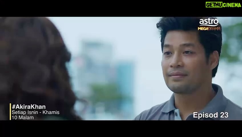 Kamal Adli Instagram - Akira dah give up ke? Hmm #AkiraKhan #CintaDuaDimensi 🇲🇾🇵🇰 #Megadrama Setiap Isnin – Khamis, 10 malam di Astro Ria dan strim di Astro GO 😎 Lakonan: @kamaladli @uqashasenrose2 @iam_irfun @mariafarida @esmadaniel @juliafarhanamarin @idzham_ismail @razman_mahayuddin @saidahkamarudin @safurashah @makwanlatah @dilla_ahmad7 @pushpanarayan @zalfazin dan ramai lagi… Arahan: @khanmancung Produksi: @sronesdnbhd Penerbit @sitirosmizahsemail karya @ammaraayyash Untuk gossip dan berita layari www.gempak.com Untuk banyak lagi video, tonton di Instagram @bambam_studios Astro Baharu. Strim tanpa gangguan hujan dengan Astro Ultra Box. PEK PREMIUM 1 WhatsApp “NAK ASTRO” ke 03-9543 3838