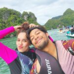Kamal Adli Instagram - Rindu dia yang tak sihat tuuuu.... Semoga cepat2 sembuh.. Love you sayang #siandiasakit #takderezeki #Allahsebaikperancang