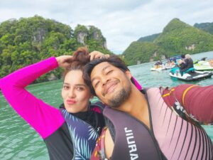 Kamal Adli Instagram - Rindu dia yang tak sihat tuuuu.... Semoga cepat2 sembuh.. Love you sayang #siandiasakit #takderezeki #Allahsebaikperancang