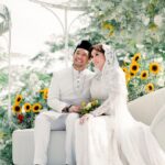 Kamal Adli Instagram - Happy anniversary sayanggg!! Alhamdulillah setahun bersamaa ni tak sabar nak lalu bertahun2 smpi jannah bersanamu sygg! Tqq menahan perangaiku.. emo ku.. gilaaku dan comel ku... org tak suka mmg bykk.. biarkan kita tetap suka diorg.. time senang mmg ramai.. but time susah.. ur the one ada for me.. tq syggg,.. Only u n i love u soooo much syg! Kita gempakk sygg n syg cantik bak uqasha senrose!!