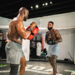 Kamaru Usman Instagram – I approve these hands 👐🏿👊🏿

#OBJ #USMAN 
📸 @patty_cuts