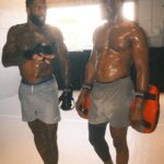 Kamaru Usman Instagram – I approve these hands 👐🏿👊🏿

#OBJ #USMAN 
📸 @patty_cuts