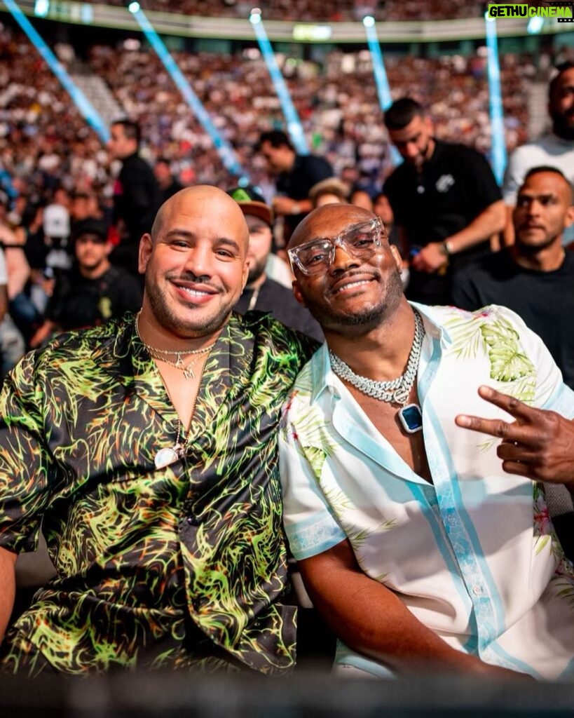 Kamaru Usman Instagram - We do Vegas well 💯✌🏿🤓 #UFC290 #IFW2023 T-Mobile Arena