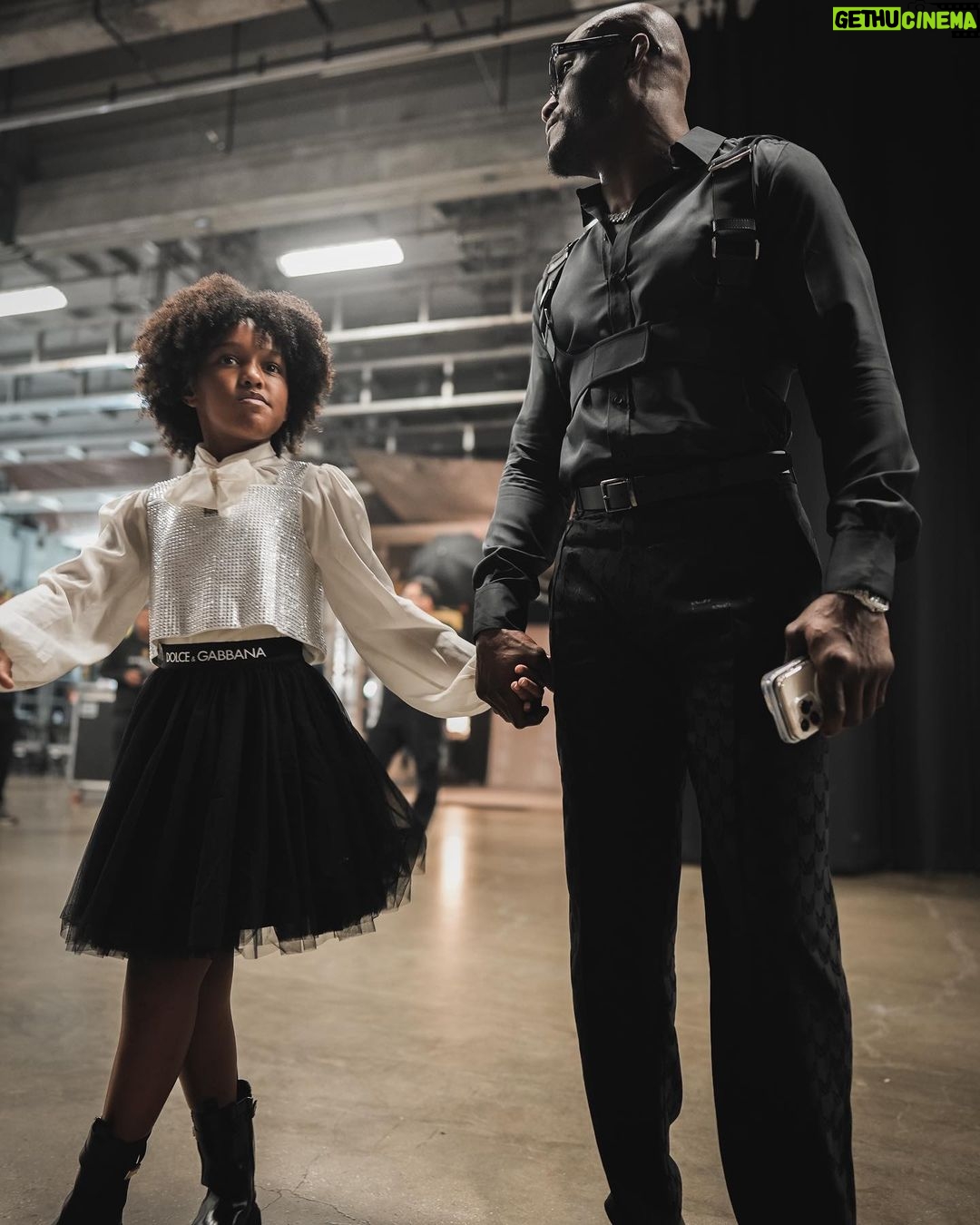 Kamaru Usman Instagram - What an amazing night I get to share with my little lady. I hope one day she will help me remember some of these amazing moments ππ€π₯°π«ΆπΏ #misspretty πΈ @patty_cuts Styled: @ugomozie @culturedbyugo Miami, Florida