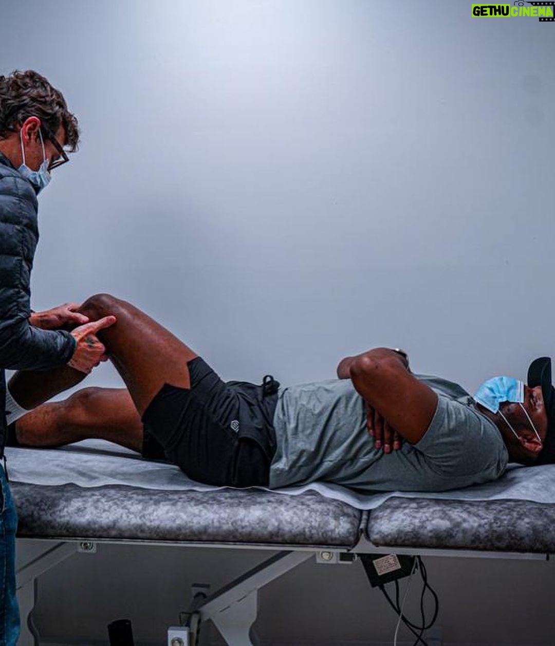 Kamaru Usman Instagram - Now Officially been more than 30 days since my treatment @bioxcellerator What a great experience this was. Excellent care with an Amazing staff that made the process very easy and smooth. I will continue to share my progress with you all the next coming weeks ππ«ΆπΏππΏ