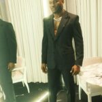 Kamaru Usman Instagram - Special Weekend in Miami with friends #greateful 🫶🏿🙏🏿🤗 Styled: @ugomozie @amandapullup @culturedbyugo Suit: @dolcegabbana Jewelry: @happyjewelers 📸 @patty_cuts