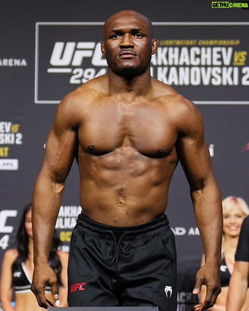 Kamaru Usman Instagram - Today we turn the page into a new year. 2023 had ups and downs but I was blessed to see it through. Allahumdullilah for everything. 2024 We Elevate!