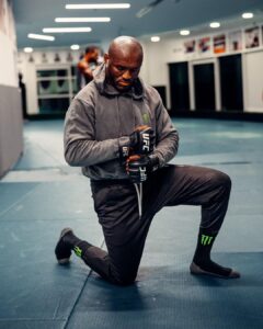 Kamaru Usman Instagram - Turning enemies dreams into 𝐍𝐢𝐠𝐡𝐭𝐦𝐚𝐫𝐞𝐬 👀 @Usman84kg #MonsterEnergy #UFC294 #InAbuDhabi #UFC #Fight #FightNight