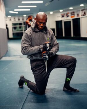 Kamaru Usman Instagram - Turning enemies dreams into 𝐍𝐢𝐠𝐡𝐭𝐦𝐚𝐫𝐞𝐬 👀 @Usman84kg

#MonsterEnergy #UFC294 #InAbuDhabi #UFC #Fight #FightNight