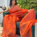 Kamya Punjabi Instagram - #justbeingme Saree @sacredweaves @fireflies_mediaworks #sareelove #kamyapunjabi
