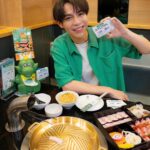 Kanaphan Puitrakul Instagram - มีกิจกรรมดีๆ มาบอกค้าบ🥰 .. ตอนนี้คลอเร็ทและ Bar B Q Plaza ได้ร่วมมือกันในแคมเปญ ตบท้ายมื้ออร่อยด้วยความสดชื่น กับ คลอเร็ท ไซลิทอล หมากฝรั่งชูการ์ ฟรี ไม่มีน้ำตาล ไม่ทำให้ฟันผุ🦷✨ แจกหมากฝรั่งขนาดทดลองฟรีผ่านหน้าร้าน Bar B Q Plaza ทุกสาขาเป็นระยะเวลา 3 เดือน! พิเศษ ถ้าสแกน QR code ที่แบนเนอร์หน้าร้าน 500 คนแรกเพื่อตอบแบบสอบถามหลังชิม รับฟรีบัตรกำนัล Bar B Q Plaza มูลค่า 100 บาทไปเลย ตั้งแต่ 15 มิถุนายน เป็นต้นไป ไปร่วมอร่อยและสดชื่นกันเยอะๆนะ👏🏻 #CloretsXBarBQPlaza #CloretsSugarFreeGum #สดชื่นทุกเวลา #CloretsXylitol #BarBQPlaza