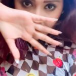 Kanchi Singh Instagram - When you are bored you do this…. #réel #reelsinstagram #reelkarofeelkaro #reelindia
