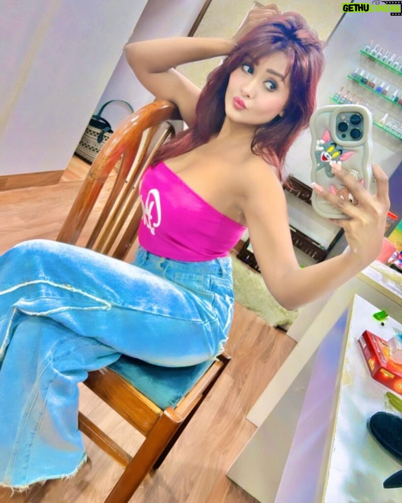 Kanchi Singh Instagram - Oh, hey there💞