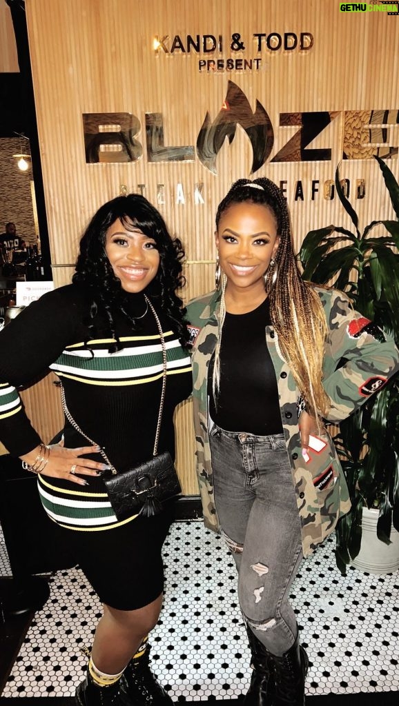 Kandi Burruss Tucker Instagram - We had a time last night at @blazesteakandseafood! Celebrating my cousin @ulovjess bday! While @cousinwennie was hosting! So many friends & family were in the building!