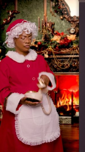 Kandi Burruss Instagram - #Throwback to #MrsClaus last year! I’m dropping this year’s part 2 at 3pm! 
#HolidayLaughs
#kandispoofs