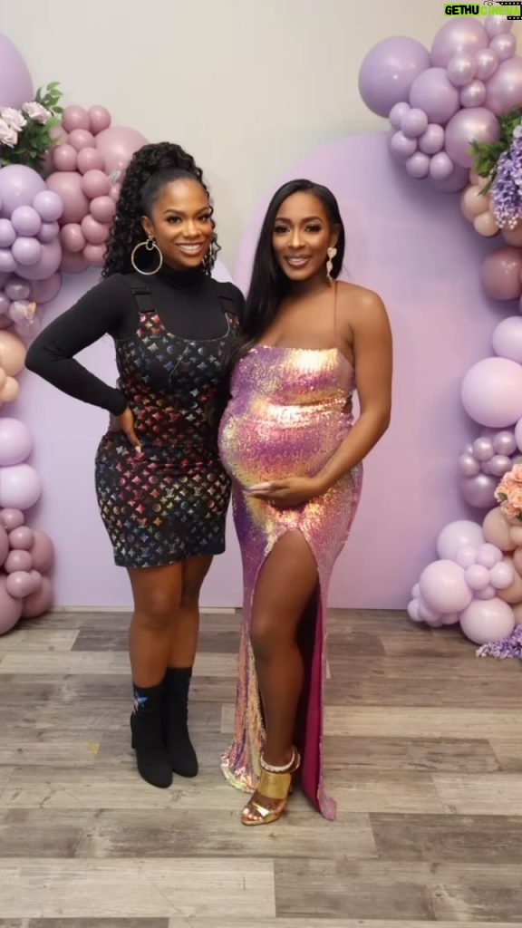 Kandi Burruss Tucker Instagram - Happy birthday to my girl @imnails!!!!! So creative, so talented, so outspoken, so supportive, so funny, so spicy,…. There are so many great things I can say about you! Continue to be great friend! I love you! Give @imnails some bday love y’all! 🎂🎁🎈🎉