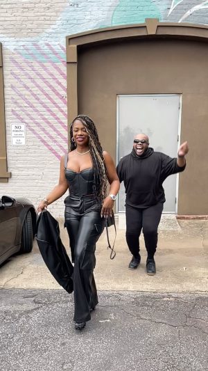 Kandi Burruss Instagram - Baby when I tell you BLACK WILL NEVER CRACK my sis @kandi look ABSOLUTELY FREAKING AMAZING & in the midst of the chaos & almost getting hit in the head with my shoe she is STILL SERVINGGGG😂😂😂😂😳😳😳😳😳😳😳😍😍😍😍😍😍😍😍😍😍😍😍😍😍😍😍😍😍😍😍