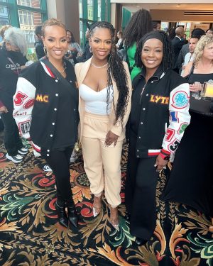 Kandi Burruss Instagram - Last night was a great night! Thank you to everyone that came to support & sold out the venue here In Baltimore again for a second time! @thewizbway is absolutely amazing!!!! Everybody in the family will love it! Get your tickets before it’s too late.