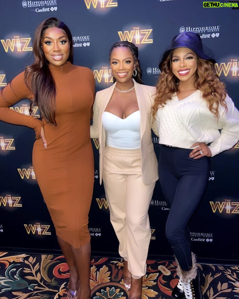 Kandi Burruss Tucker Instagram - Last night was a great night! Thank you to everyone that came to support & sold out the venue here In Baltimore again for a second time! @thewizbway is absolutely amazing!!!! Everybody in the family will love it! Get your tickets before it’s too late.