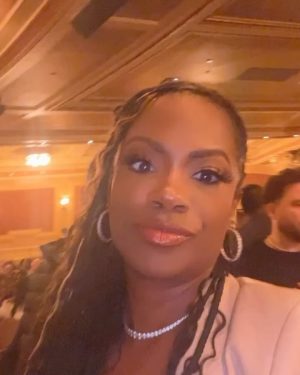 Kandi Burruss Instagram - Last night was a great night! Thank you to everyone that came to support & sold out the venue here In Baltimore again for a second time! @thewizbway is absolutely amazing!!!! Everybody in the family will love it! Get your tickets before it’s too late.